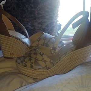 mk wedge heels